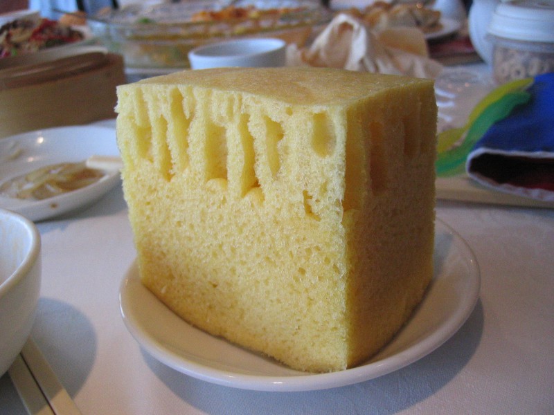 Sponge_cake_at_Top_Cantonese_Restaurant